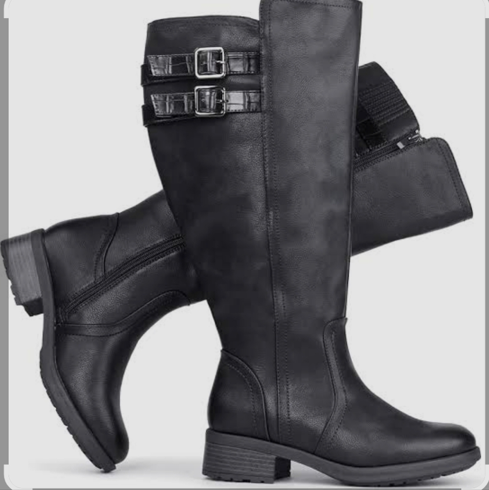 Sleek Black Heeled Boots with Buckle Detail